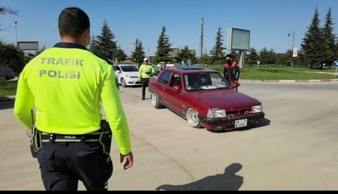 Kanuna Aykırı Modifiye Trafikte Tehlike Yaratıyor